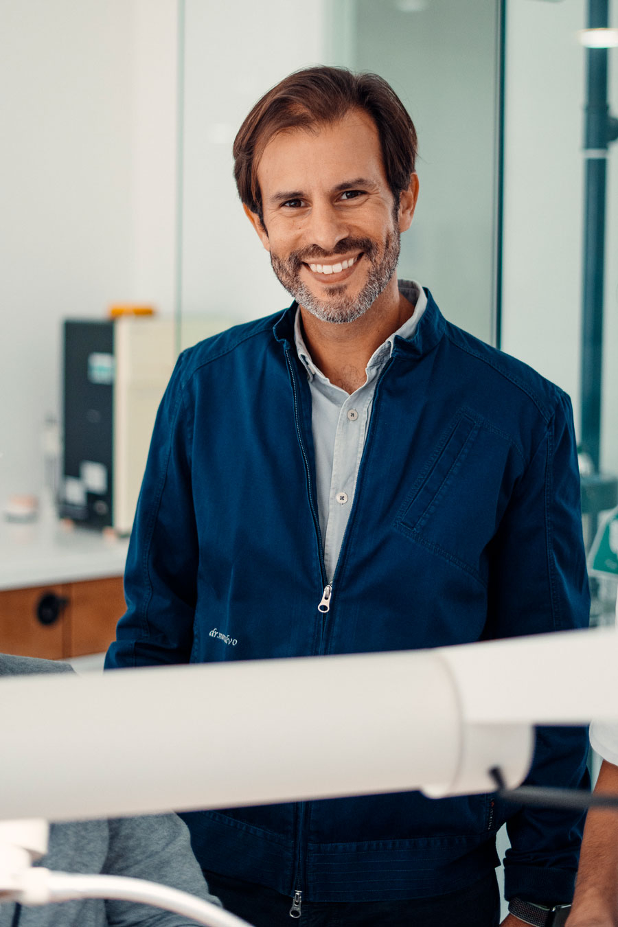 About - Dr- David Montalvo Arias - Aesthetic Dentistry